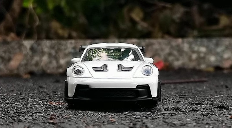 1:43 Porsche 2023 911 GT3 RS Die Cast Model Car