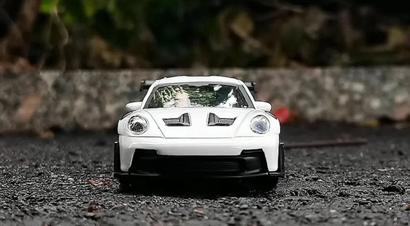 1:43 Porsche 2023 911 GT3 RS