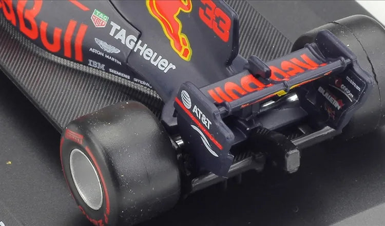 1:32 Red Bull 2017 Racing TAG Heuer RB13 Formula 1 Model Car