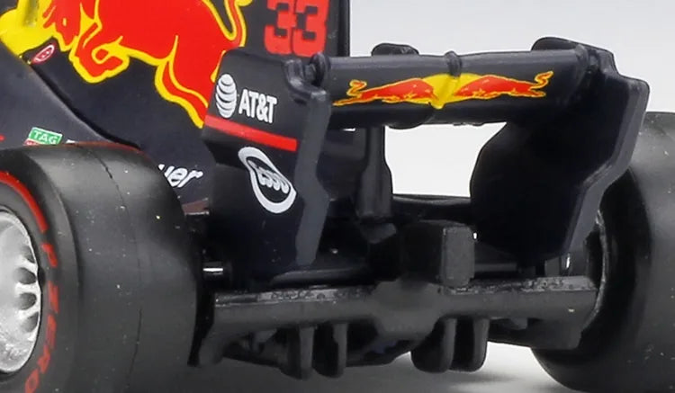 1:43 Red Bull 2017 Racing TAG Heuer RB13 