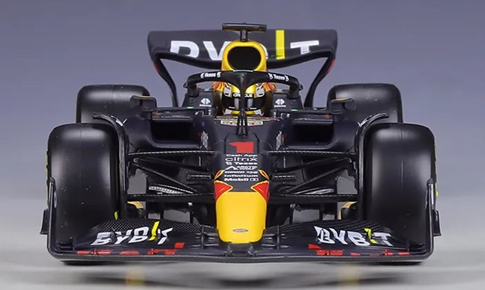 1:24 Red Bull 2022 Racing Oracle RB18 