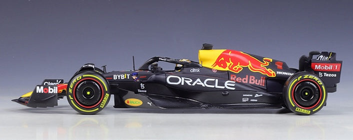 1:24 Red Bull 2022 Racing Oracle RB18 Formula 1 Model Car