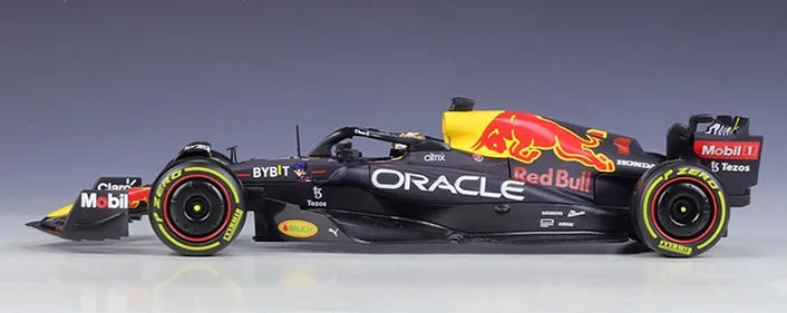 1:24 Red Bull 2022 Racing Oracle RB18 