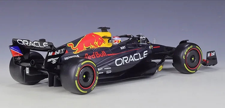 1:18 Red Bull Racing RB19 2023 