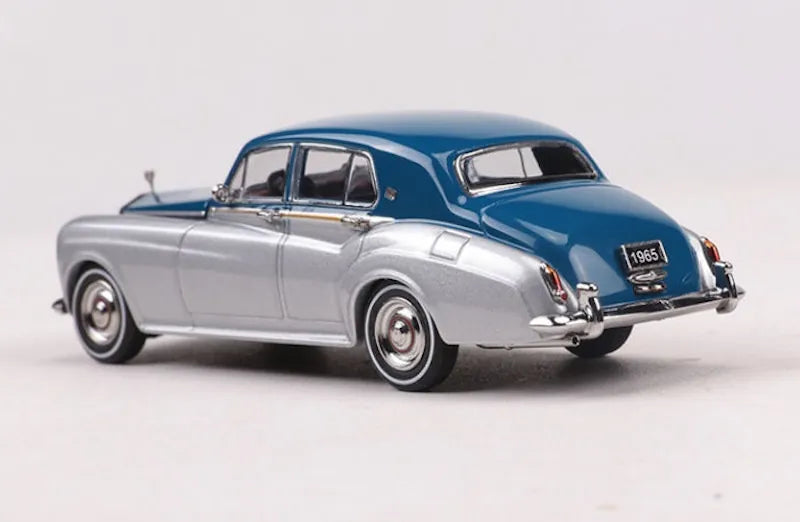 1:64 Rolls-Royce 1965 Silver Shadow 