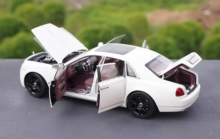 1:18 Rolls-Royce 2009 Ghost