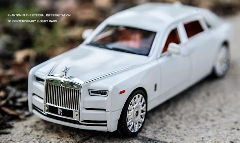 1:20 Rolls-Royce 2017 Phantom Die Cast Model Car