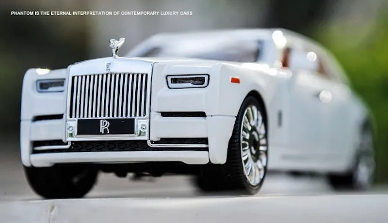 Rolls-Royce Phantom 2017 à l'échelle 1:20 