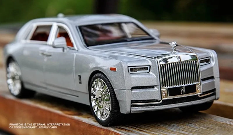 1:20 Rolls-Royce 2017 Phantom Die Cast Model Car