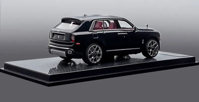 Rolls-Royce 2018 Cullinan à l'échelle 1:64 