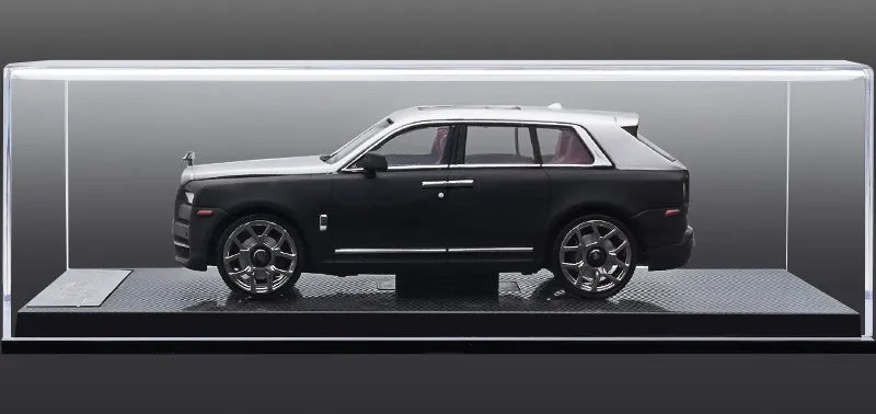 Rolls-Royce 2018 Cullinan à l'échelle 1:64 