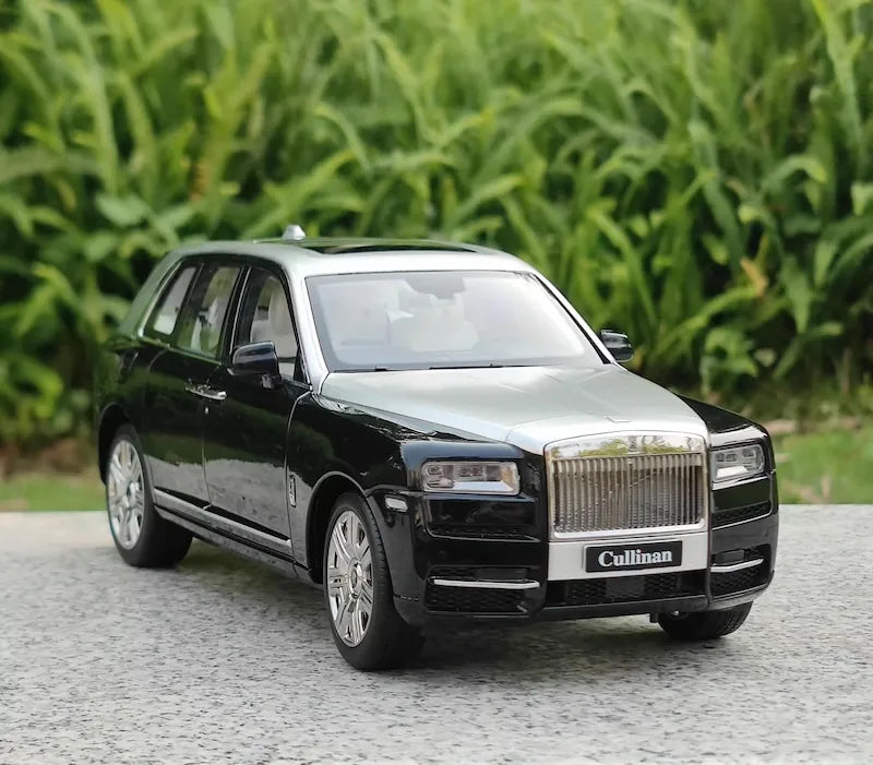 1:18 Rolls Royce 2018 Cullinan Die Cast Model Car