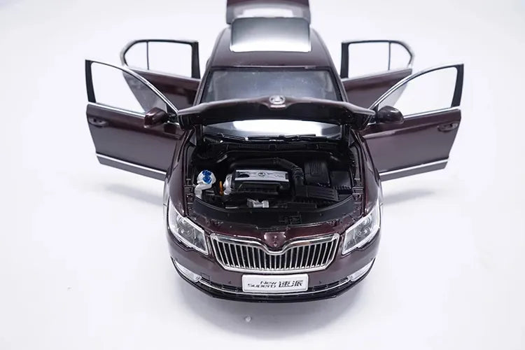 1:18 Skoda 2008 Superb Die Cast Model Car