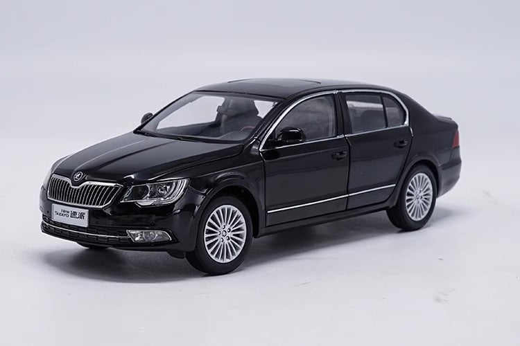 1:18 Skoda 2008 Superb Die Cast Model Car