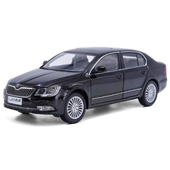 1:18 Skoda 2008 Superb Black Die Cast Model Car