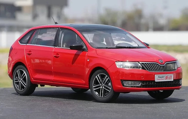 1:18 Skoda 2013 Rapid Spaceback