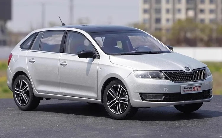 1:18 Skoda 2013 Rapid Spaceback