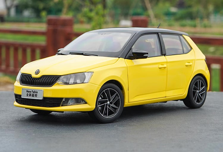 1:18 Skoda 2014 Fabia Die Cast Model Car