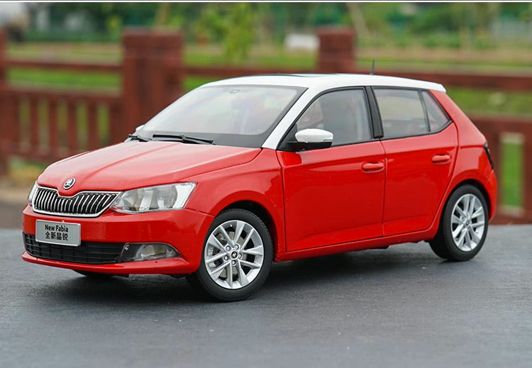 1:18 Skoda 2014 Fabia Die Cast Model Car