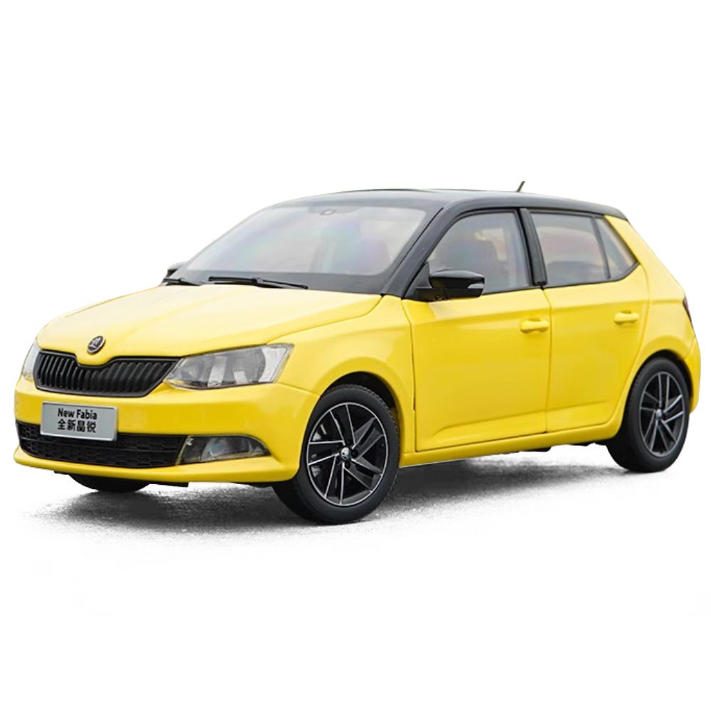 1:18 Skoda 2014 Fabia Yellow Die Cast Model Car