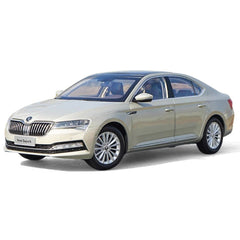 1:18 Skoda 2020 Superb Gold Die Cast Model Car