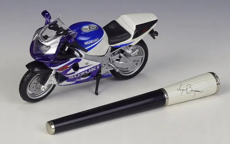 Scala 1:18 Suzuki 2002 GSX-R750 