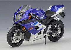 1:18 Suzuki 2005 GSX-R1000 Motorcycle Model