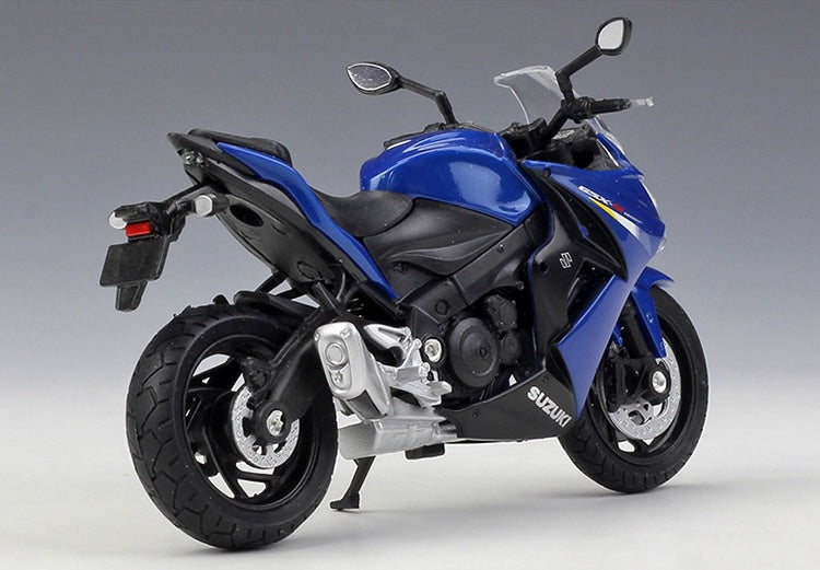 1:18 Suzuki 2016 GSX-S1000F Motorcycle Model