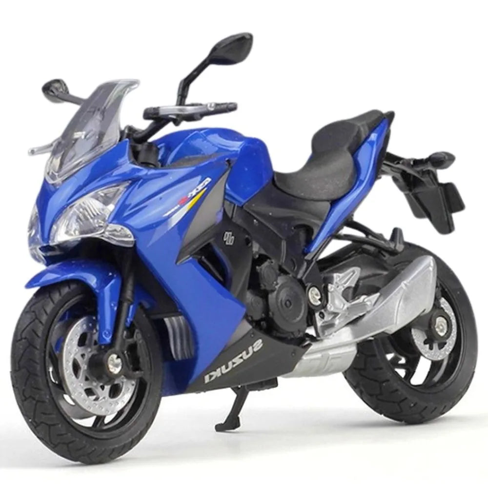 1:18 Suzuki GSX-S1000F 2016 