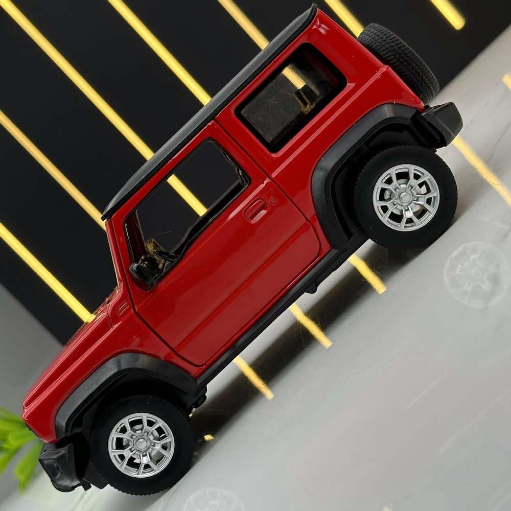 1:32 Suzuki 2018 Jimny Die Cast Model Car