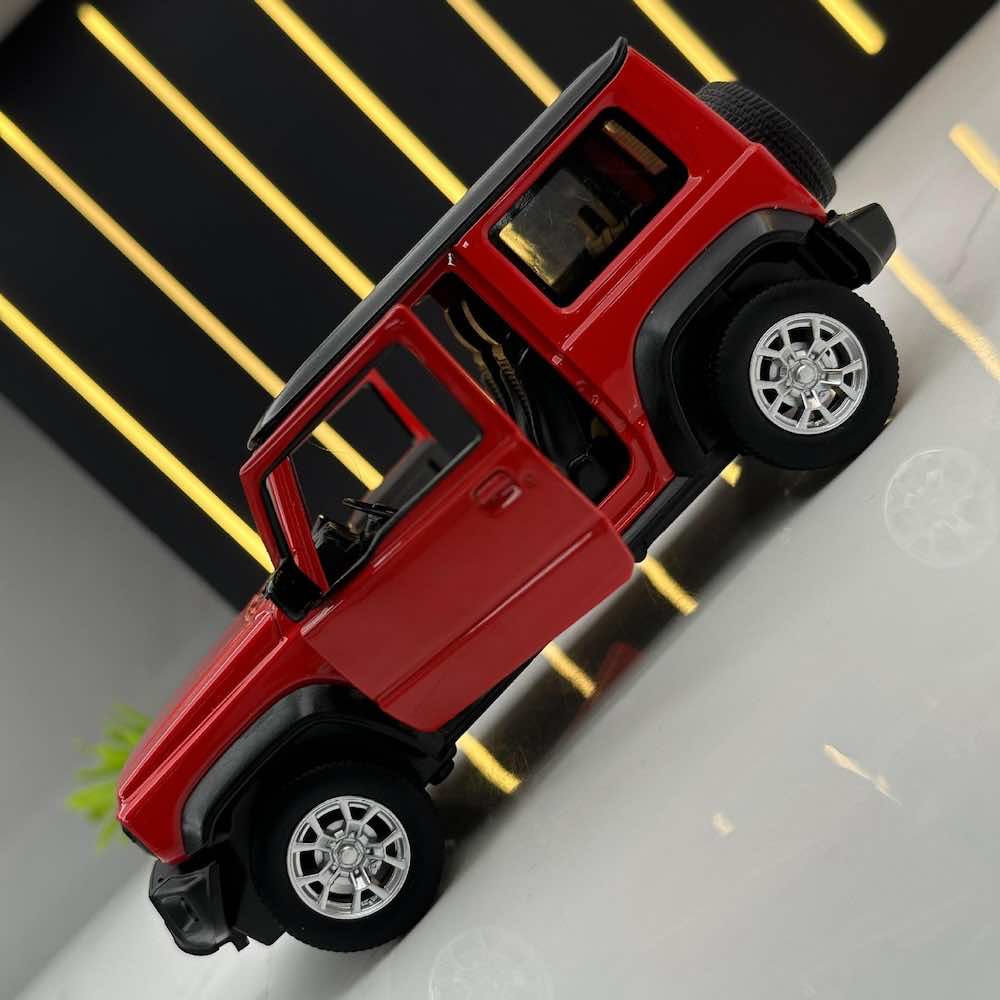 1:32 Suzuki 2018 Jimny Die Cast Model Car