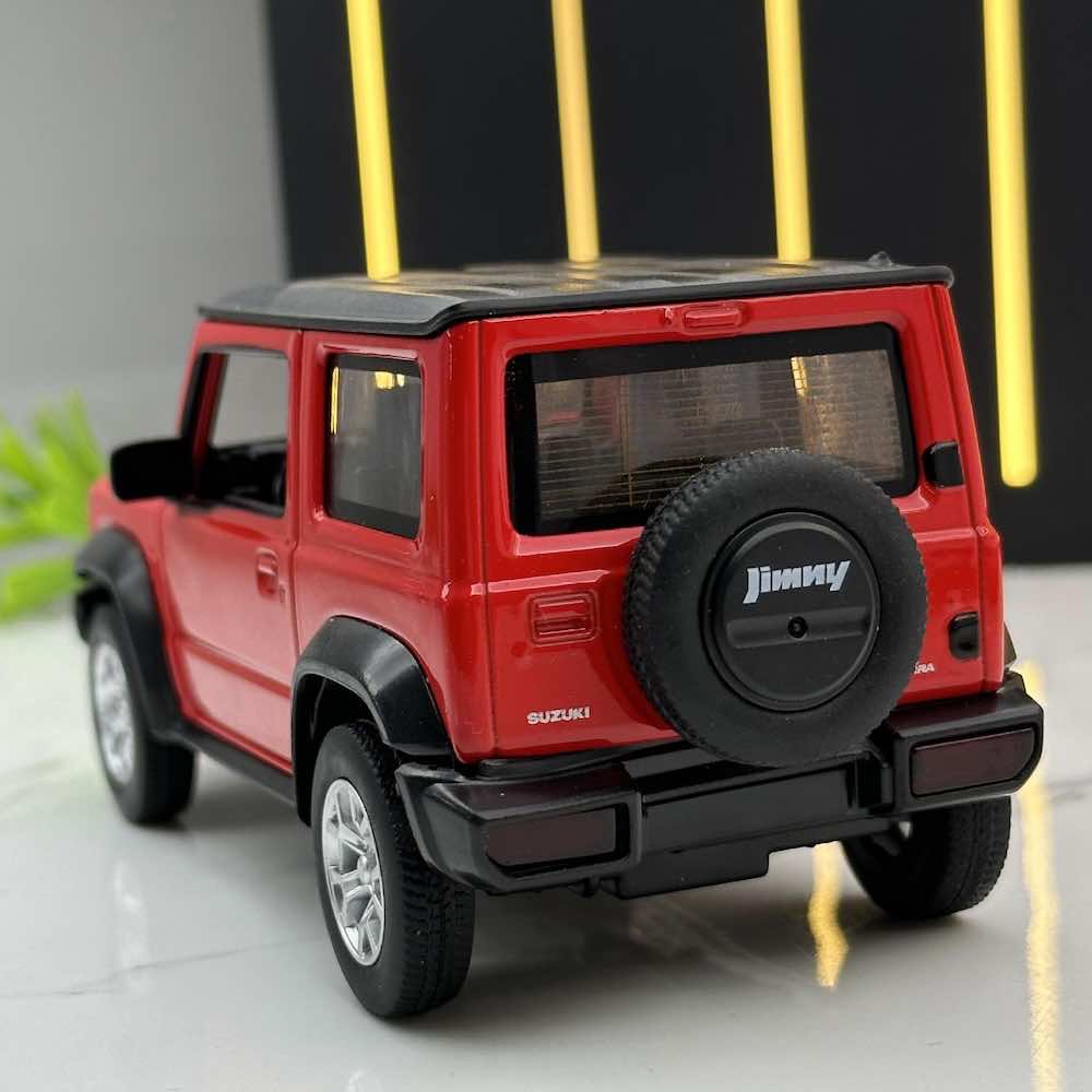 1:32 Suzuki 2018 Jimny Die Cast Model Car