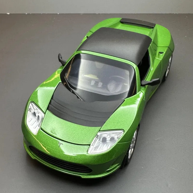 1:24 Tesla 2008 Roadster