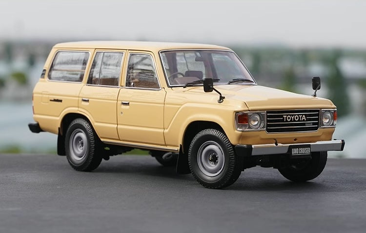 1:18 Toyota 1980 Land Cruiser J60 Die Cast Model Car