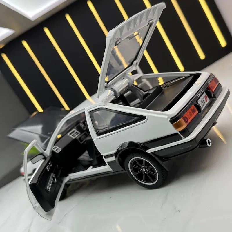 1:24 Toyota 1983 Corolla AE86 Initial D