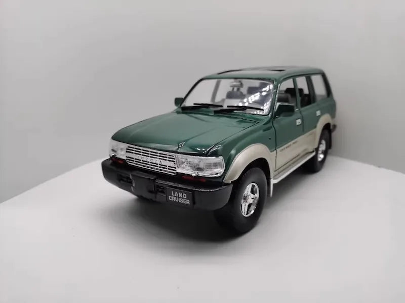 1:18 Toyota 1990 Land Cruiser 80 Series Green Die Cast Model Car