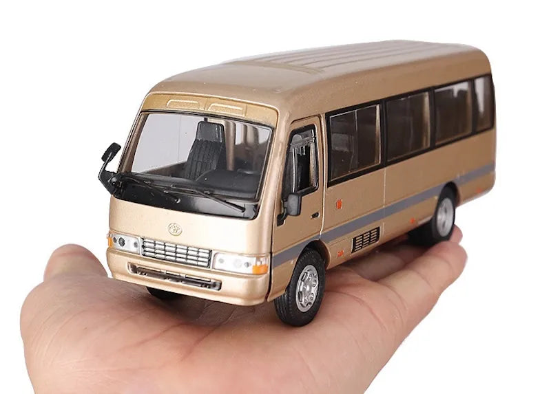 1:32 Toyota 1992 Coaster B40