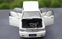 1:18 Toyota 1995 Crown 155 Die Cast Model Car