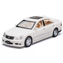 1:32 Toyota 2003 Crown Athlete 12th White Die Cast Model Car