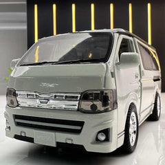 1:32 Toyota 2004 HiAce Die Cast Model Car