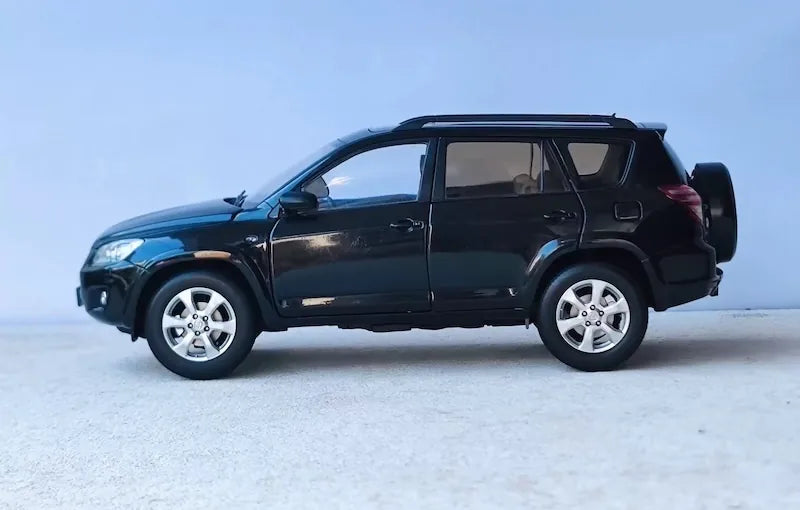 1:18 Toyota 2009 RAV4 Die Cast Model Car