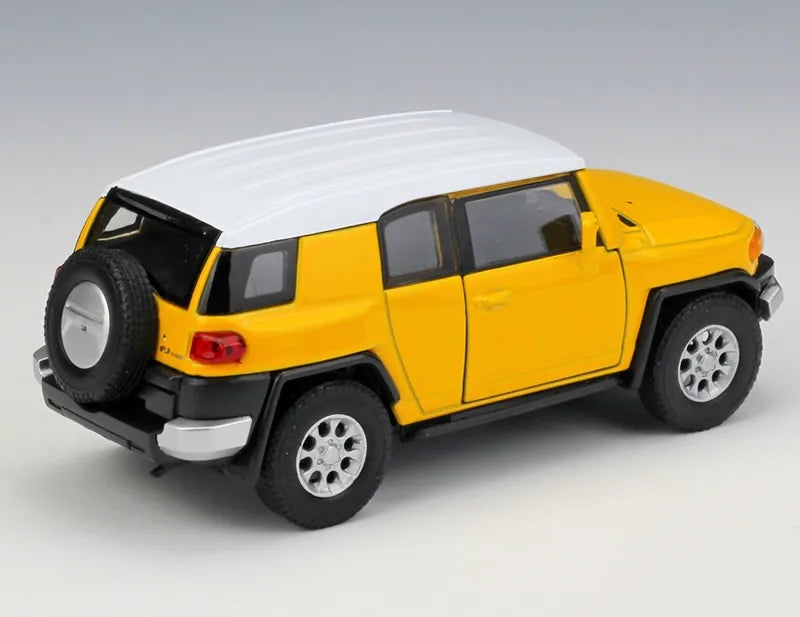 1:36 Toyota 2006 FJ Cruiser Die Cast Model Car