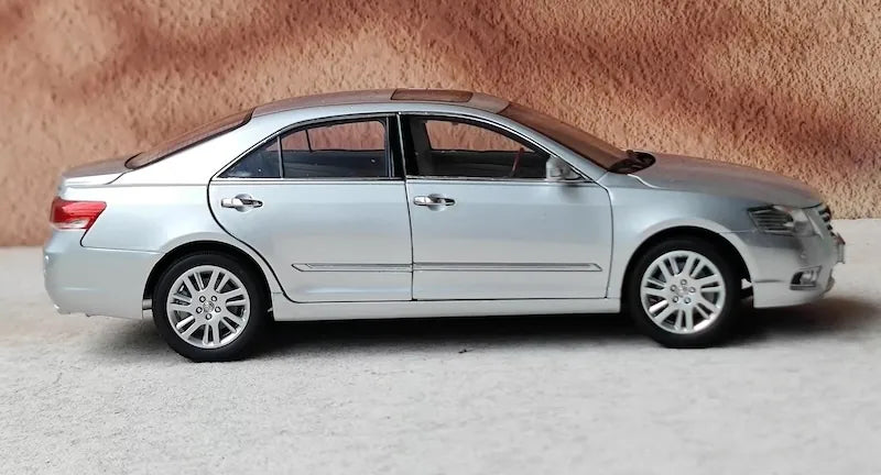 1:18 Toyota 2009 Camry Die Cast Model Car