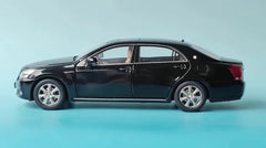 1:18 Toyota 2009 Crown S200 Die Cast Model Car