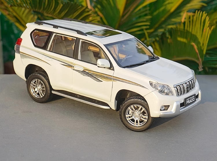 1:18 Toyota 2009 Land Cruiser Prado Die Cast Model Car