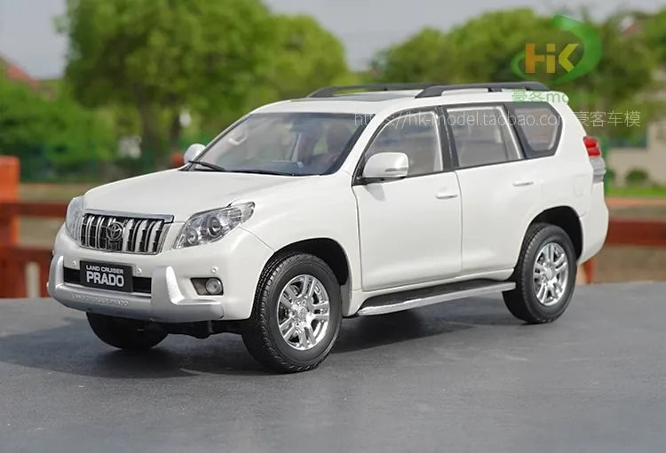 1:18 Toyota 2009 Land Cruiser Prado 