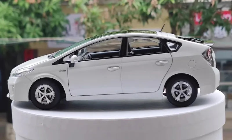 1:18 Toyota 2009 Prius Die Cast Model Car