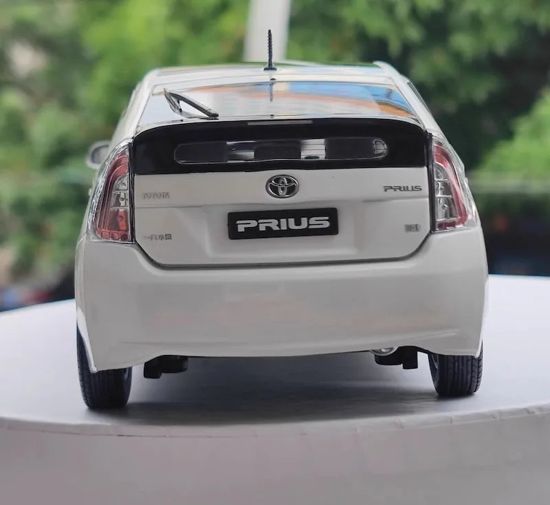 1:18 Toyota 2009 Prius Die Cast Model Car