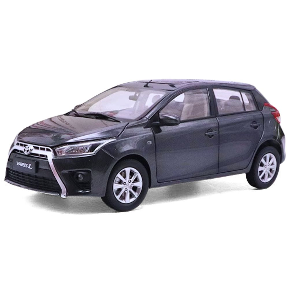 1:18 Toyota 2013 Yaris Black Die Cast Model Car