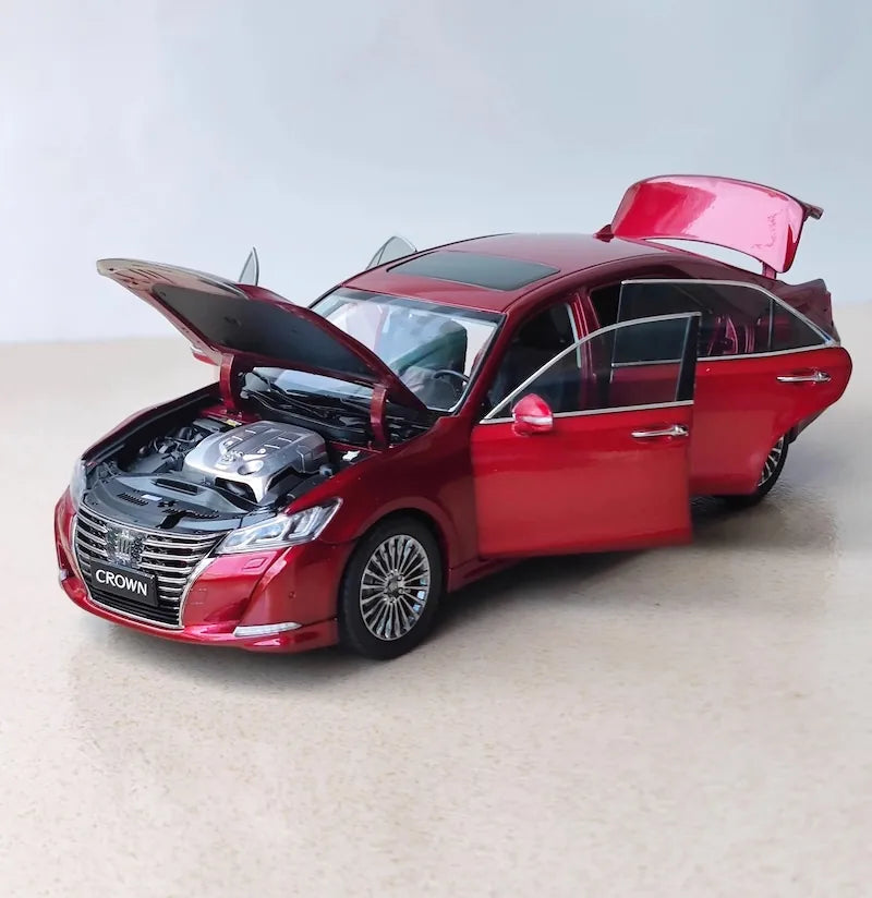 1:18 Toyota 2014 Crown 14th Die Cast Model Car